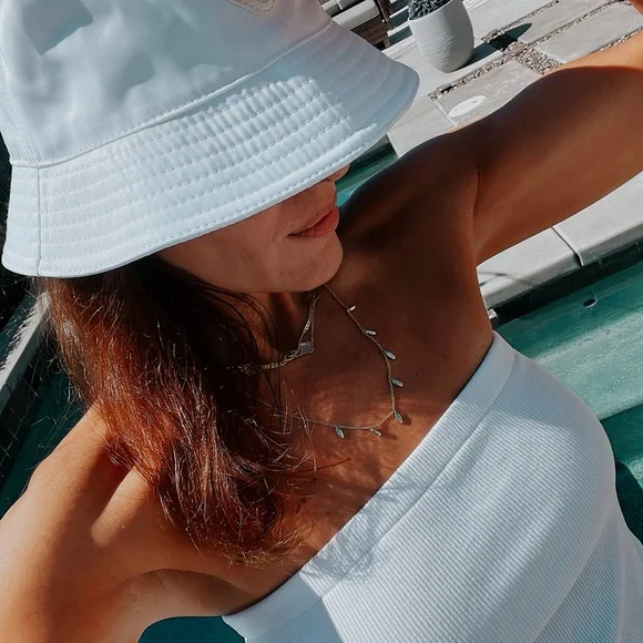 Fashion  White Bucket Hat - Picture 4 of 12